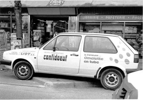 métier - colporteur d'omelette en tube.jpg