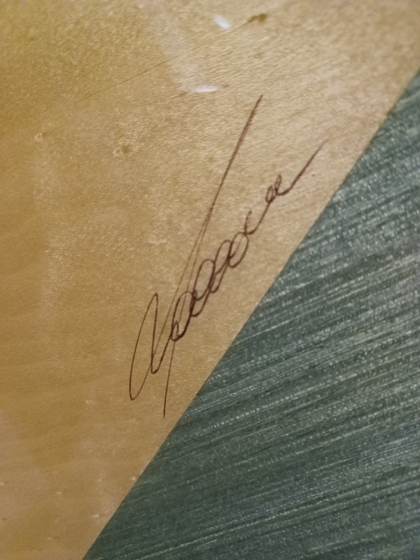 signature piano.png