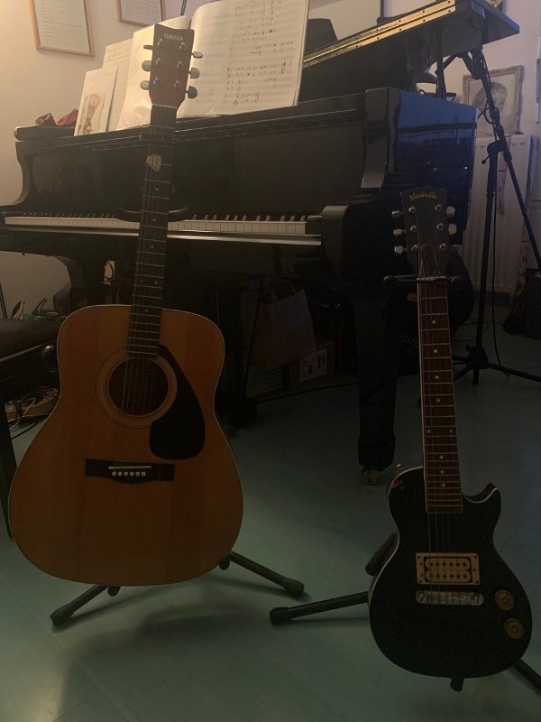 mes guitares.jpg