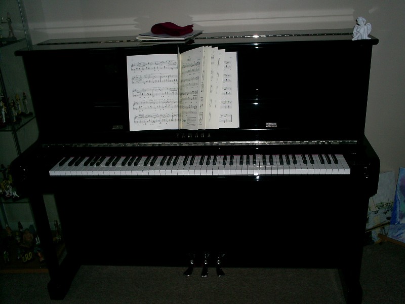 piano2.JPG