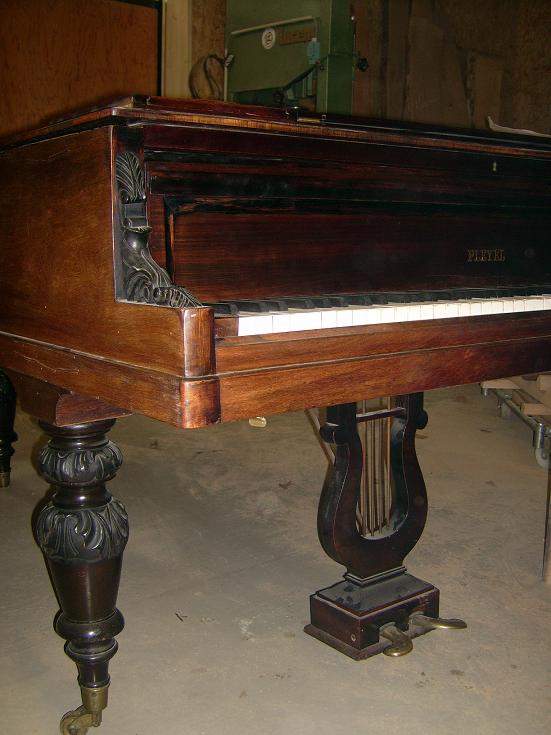 piano1.JPG