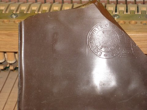 Rousselot Extra forte supérieure ! médaille d'or 1900 !!! un bon cru ( diapason d'or !)