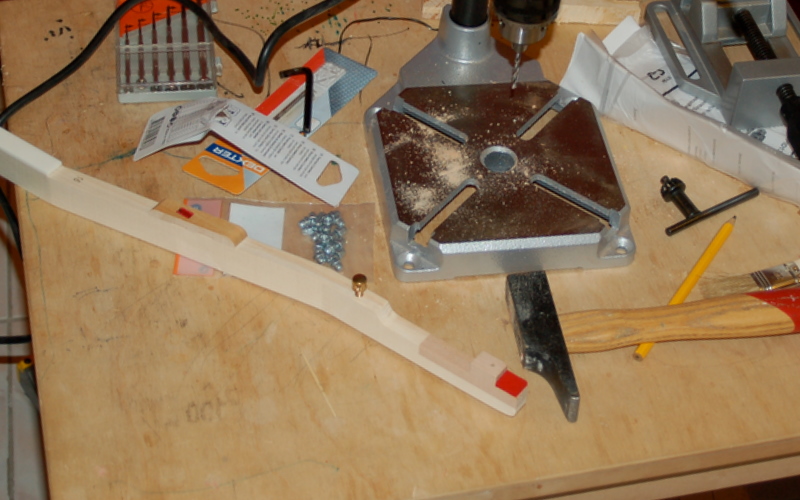 Préparation du perçage des tiges des attrappes