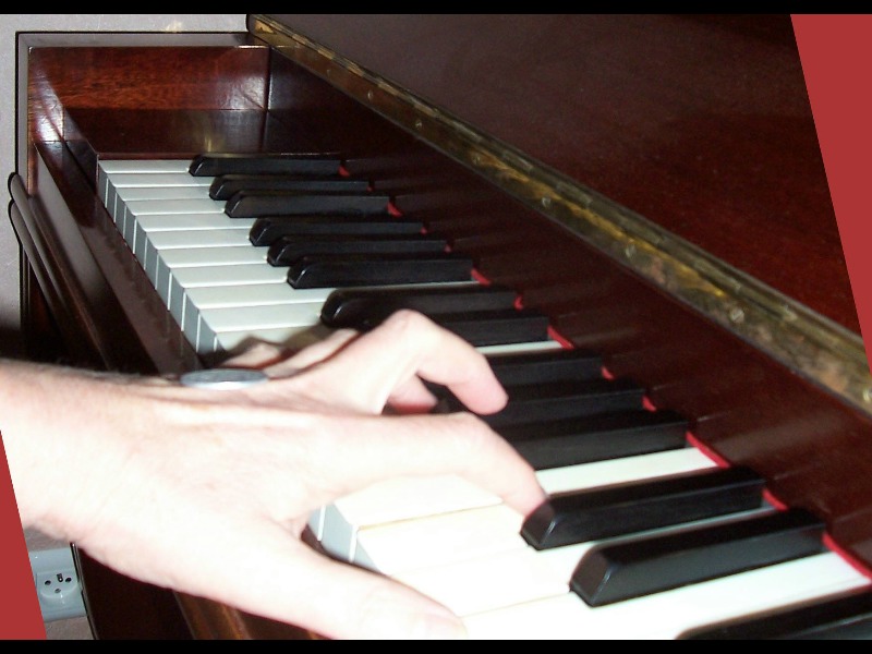 pièce posée à plat sur la main gauche.jpg