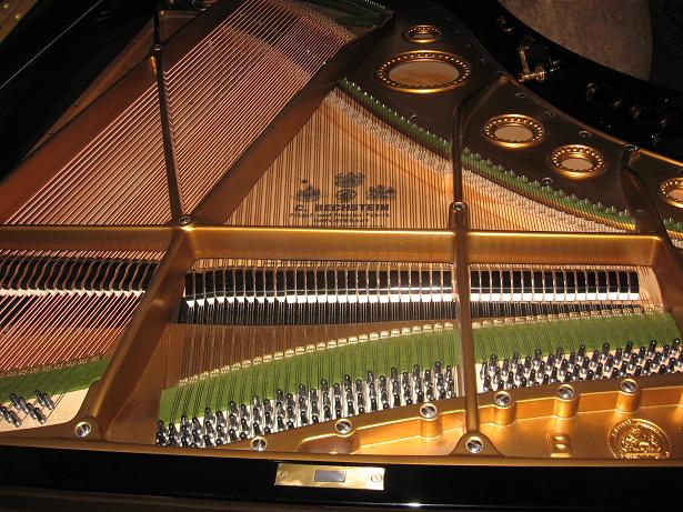 3-bechstein-restauré-int.JPG
